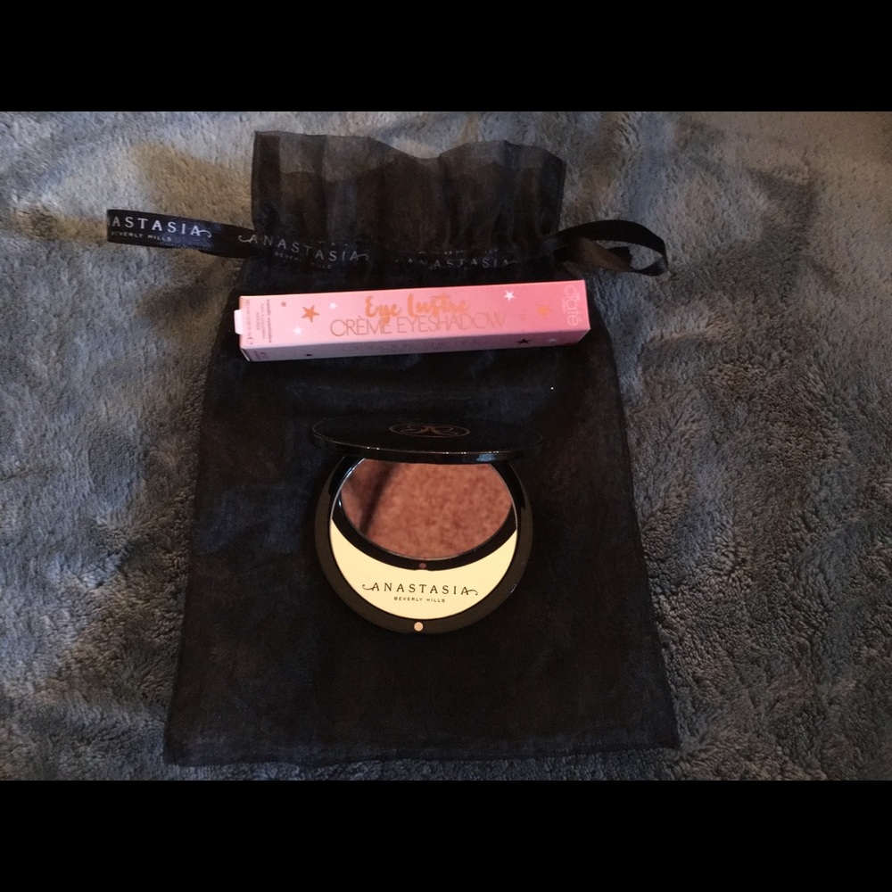 -Anastasia Beverly Hills compact mirror+ Ciate